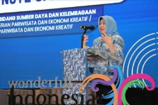Kemenparekraf Kembangkan...