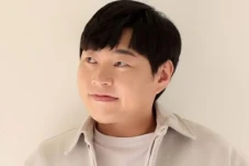 Profil dan Biodata Lee...