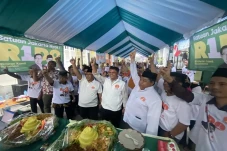 Relawan STW Dukung Ridwan...