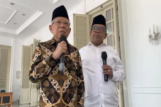 Wapres KH Maruf Amin...