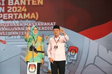 Debat Perdana, Airin...