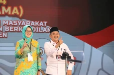 Terapkan Keterbukaan...