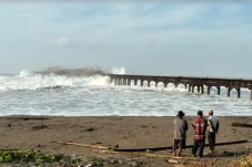 71 Nelayan Sukabumi...