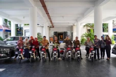 Dukung Zero Carbon Emissions,...