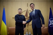 Zelensky: Ukraina Harus...