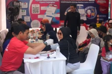 Warga Bandung Antusias...