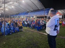 Ribuan Warga Antusias...