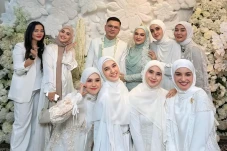 5 Potret Pernikahan...