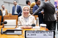 Jadi Anggota Komisi...