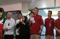 Kejagung Sita Uang Miliaran...