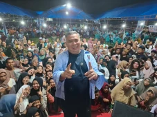 Beri Dukungan, Wakil...