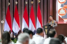 Kapolri dan Jaksa Agung...