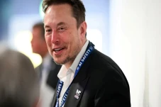 Miliarder Elon Musk:...