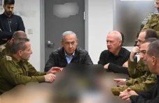 Serangan Israel Tampak...