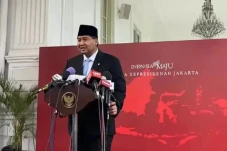 Hasil Survei Sebut Prabowo...