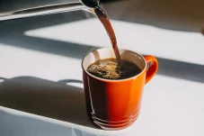 6 Cara Minum Kopi yang...