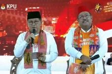 Bantu Lansia di Puskesmas,...