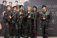 18 Idol KPop yang Comeback...