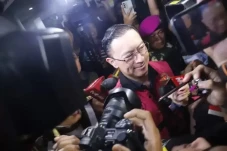 Lembong Terjerat Hukum...