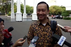Gaji dan Tunjangan Tom...