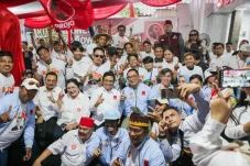 Relawan Projo Yakin...
