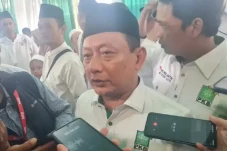 Pastikan Tak Membelot,...