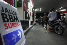 Subsidi BBM Dialihkan...