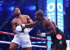 Anthony Joshua Tetap...