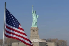 Kedubes Amerika Buka...