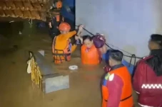 Terjebak Banjir di Banjaran...
