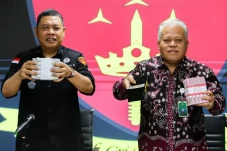 Jam Tangan Mewah Abdul...