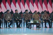 Prabowo Ajak Kepala...
