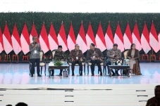 Singgung Soal SDM Indonesia,...