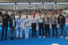 Evita Nursanty Dukung...