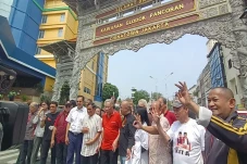 Blusukan di Glodok,...