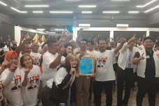 Dapat Dukungan dari...