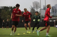 Latihan Perdana Timnas...