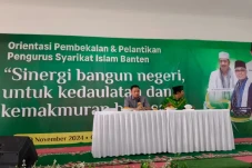 Bahas Sertifikasi Halal...