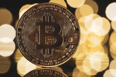 Bitcoin Menggila! Tembus...