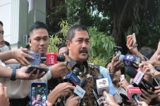 Menteri Imigrasi dan...