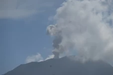 Gunung Ibu di Halmahera...