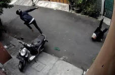Detik-Detik Polisi Tangerang...