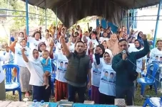 Dukungan untuk Ahmad...