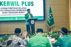 Mardiono Ajak Kader...