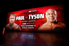 Duel Mike Tyson vs Jake...