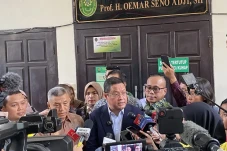 Praperadilan, Tom Lembong...