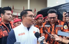 Hadiri Pesta Rakyat...