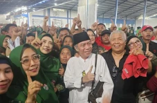 Ulama Sepuh dan Ribuan...