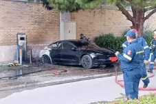 Tesla Terbukti Jadi...
