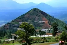Piramida Gunung Padang...